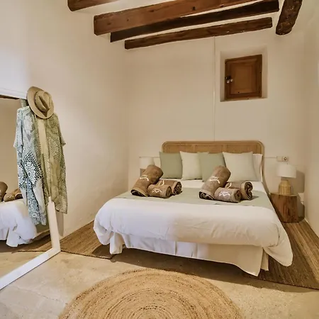 Llampí, Naturaleza, Piscina Y Encanto Mallorquín