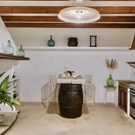 Llampí, Naturaleza, Piscina Y Encanto Mallorquín