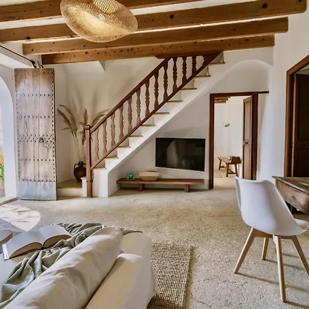 Llampí, Naturaleza, Piscina Y Encanto Mallorquín