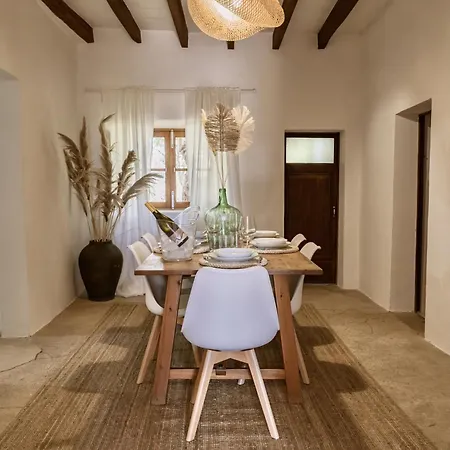 Сasa de vacaciones Llampí, Naturaleza, Piscina Y Encanto Mallorquín