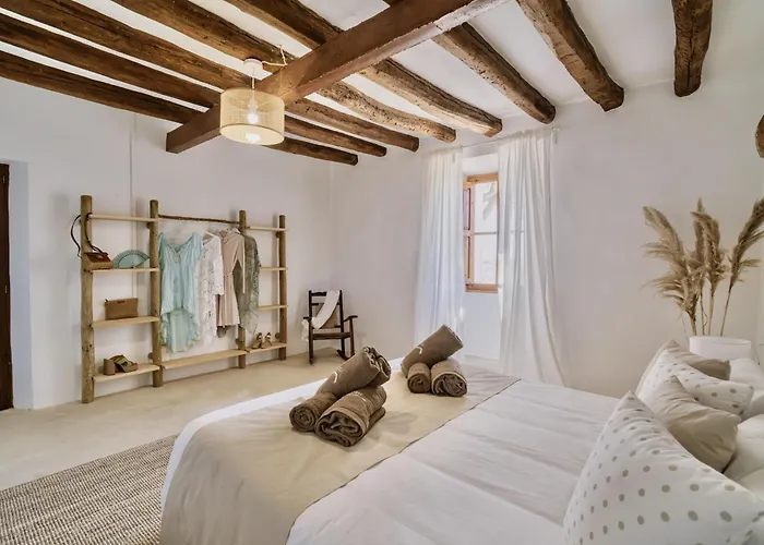 Holiday home Llampi, Naturaleza, Piscina Y Encanto Mallorquin Reigosa